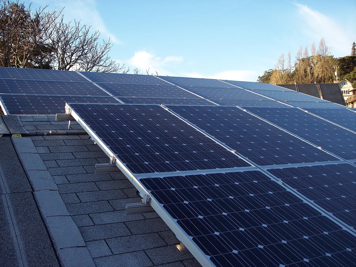 Real rooftop photovoltaic mounting reference